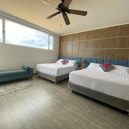 Ctgna 10 Personas 3 Playa Americas Morros * Cartagena